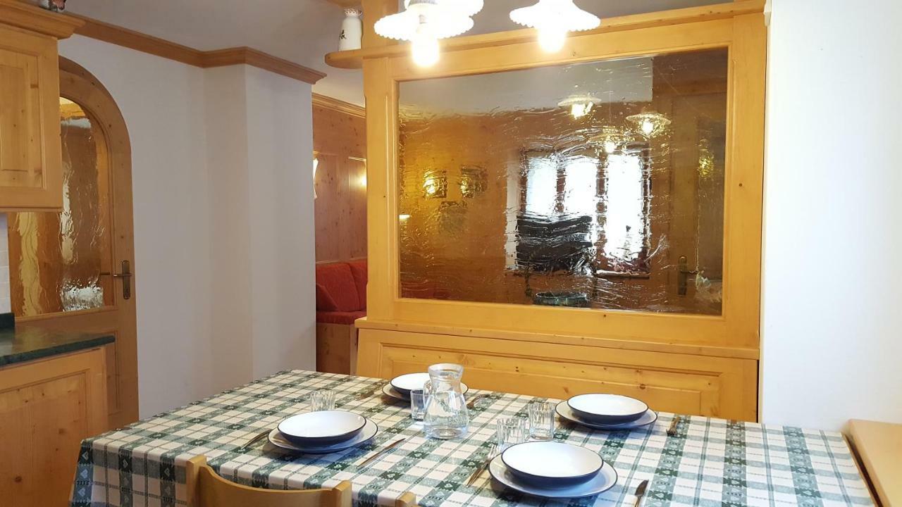 Casa Rossi Apartment Le Grazie  Exterior photo