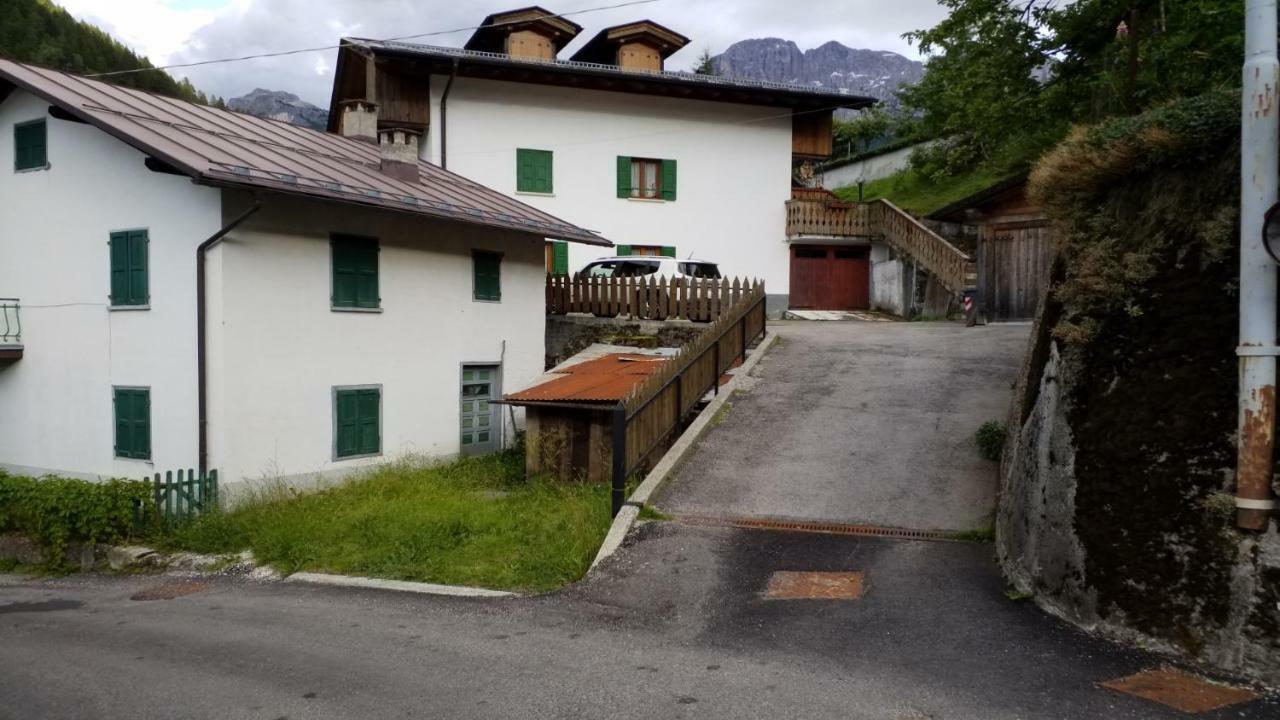 Casa Rossi Apartment Le Grazie  Exterior photo